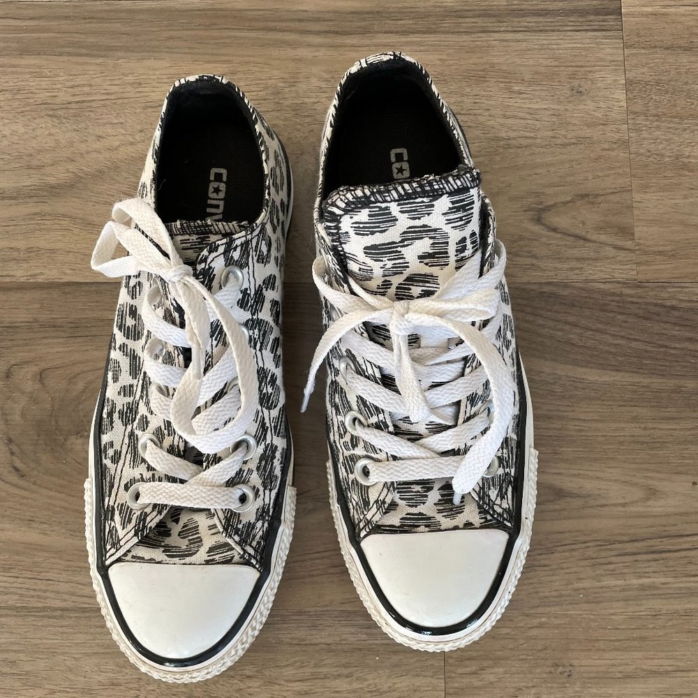 Converse Size 6